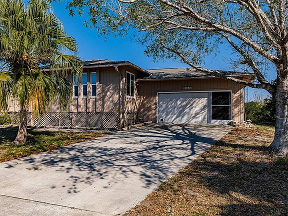 3rd image of 24180 Blackbeard Blvd