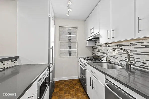 Sold by Citi Habitats | media 3