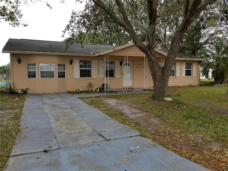 1st image of 111 Dahlia Dr