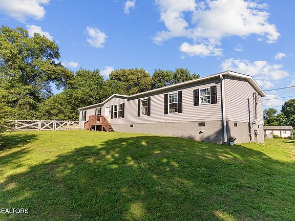 4th image of 8802 Trout Rd