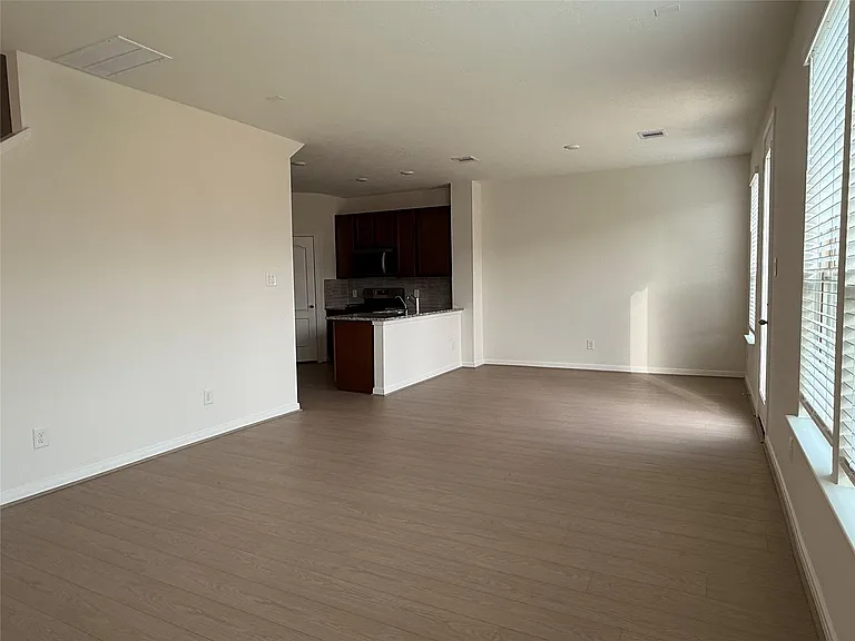 4897 Vida Vista Dr — Photo 13