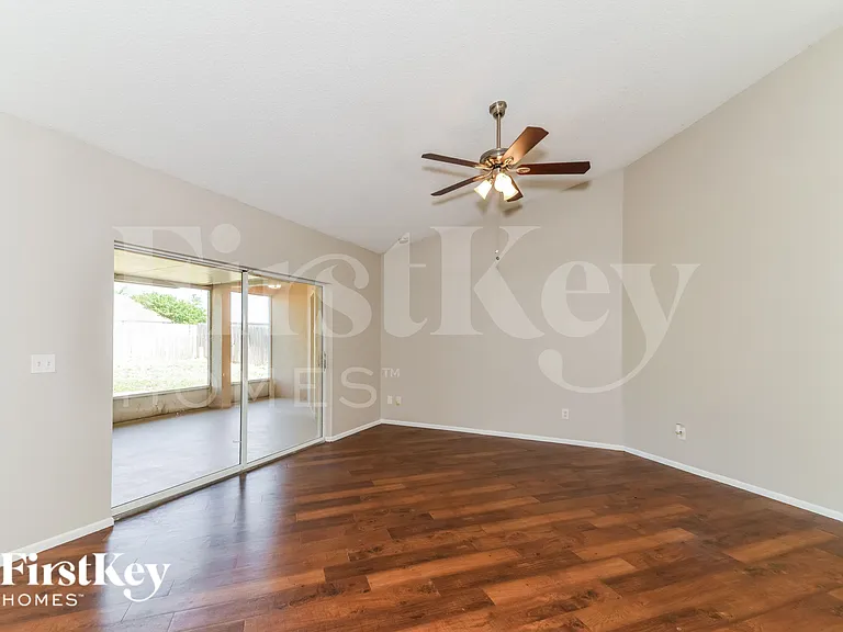 6205 63rd Ave E — Photo 6