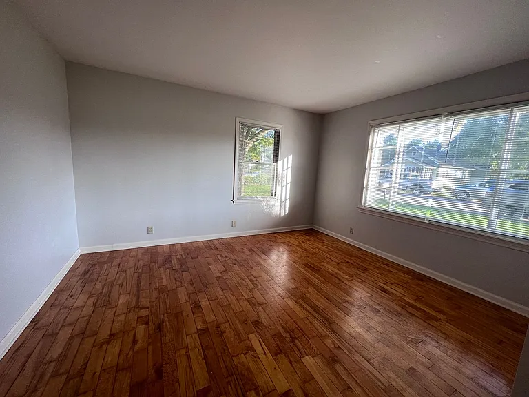 7690 Fase St SE — Photo 5