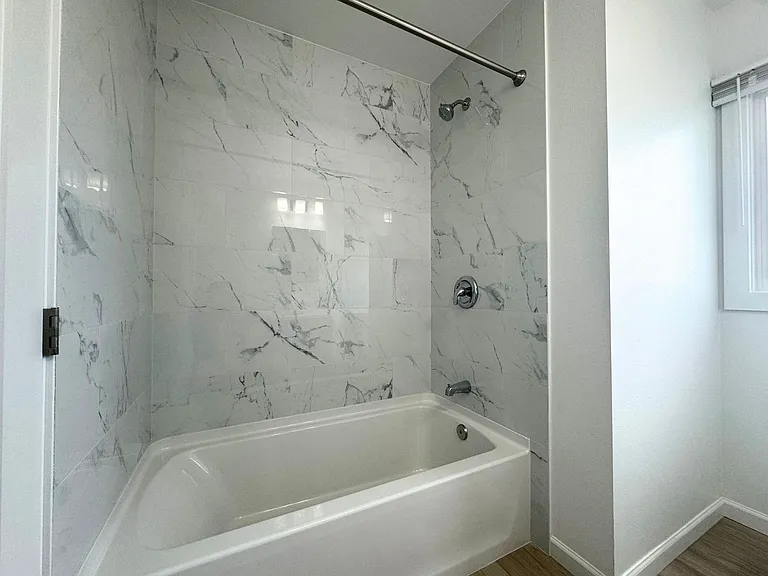 8420 1/2 S Tacoma Way — Photo 13