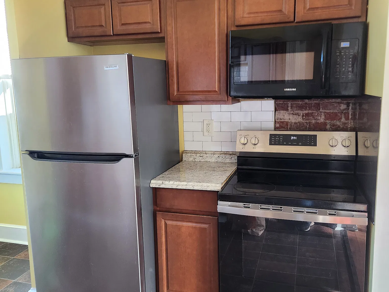 1 bed, $1,100 — Photo 2