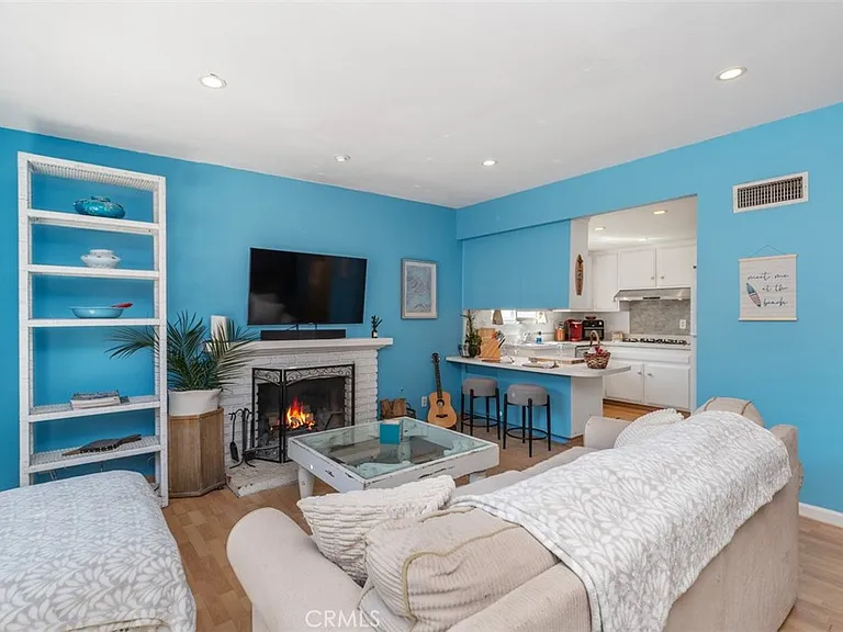 3068 Zell Dr — Photo 16