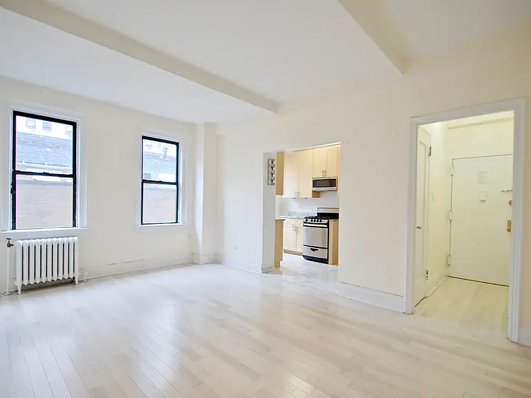 639 W 173rd St #4B — Photo 1