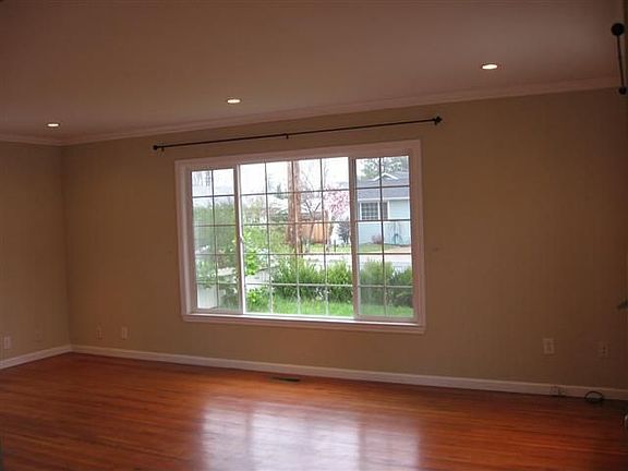 3rd image of 238 San Carlos Ave