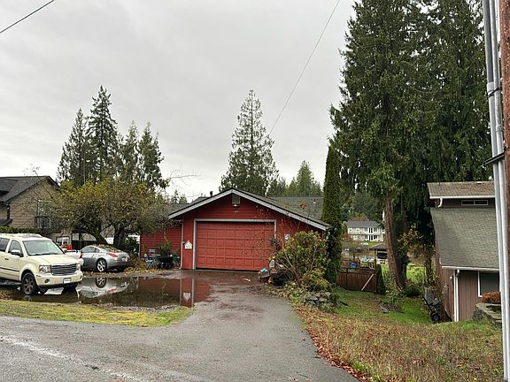 2nd image of 6005 205th Ave E