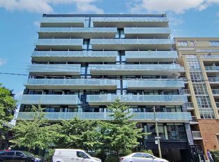 25 Stafford St #313, Toronto, ON M5V0G3