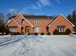 394 Whispering Pines Ct, Inverness, IL 60010