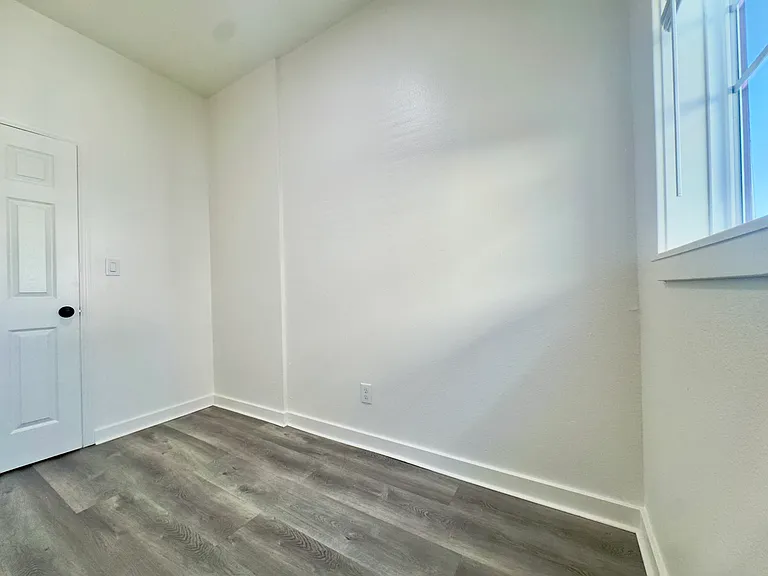 3647 West St — Photo 30