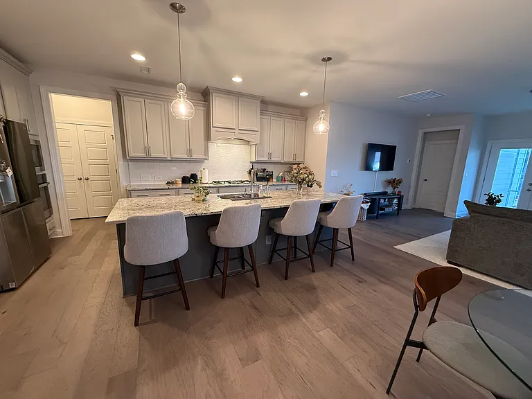 1112 Greatland Rd — Photo 11