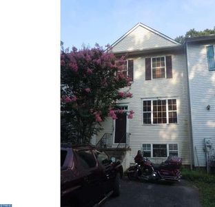 407 Stanley Plaza Blvd, Newark, DE, 19713