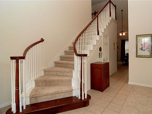 3rd image of 10236 Olivia Dr