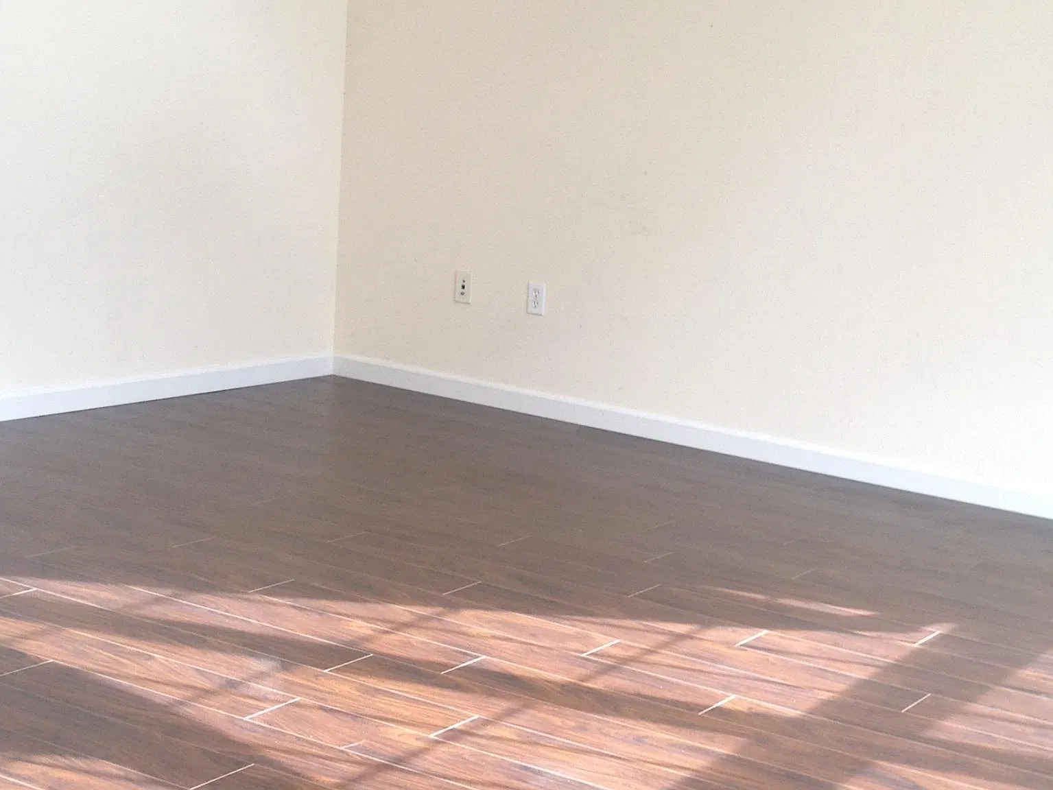 3 bed, 2.5 bath, 1876 sqft, $3,695 — Photo 4