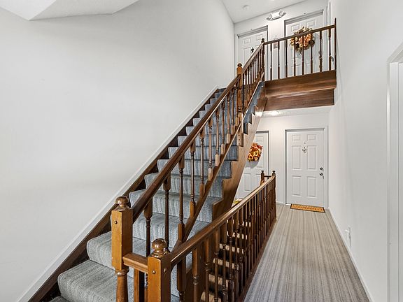 3rd image of 5234 Fox Ridge Dr