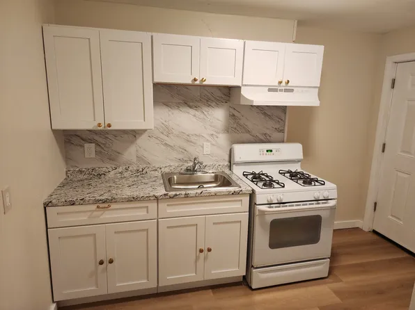 7 Wollaston Ter #2, Dorchester Center, MA 02124