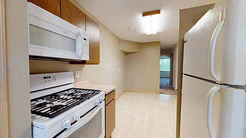 2905 Commercial Ave #1 — Photo 6