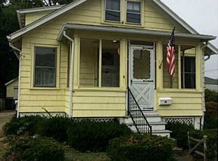 11 Proctor Ave, Warwick, RI 02888