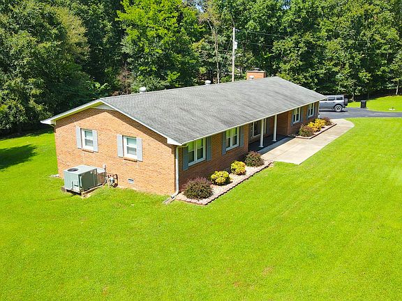4th image of 907 Asbury Dr