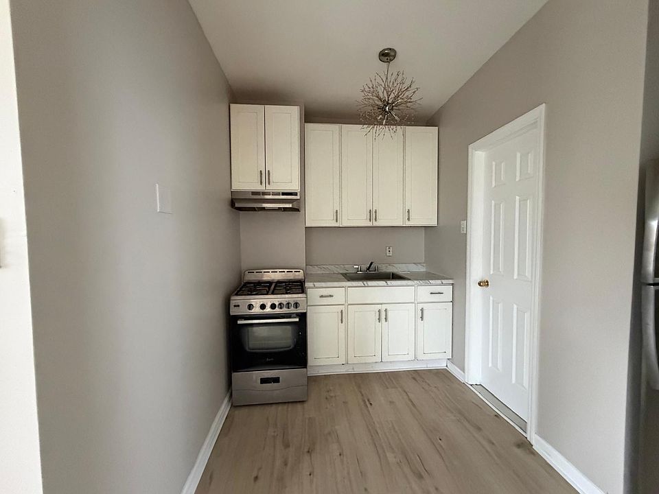 1st image of 241 Duncan Ave APT 6