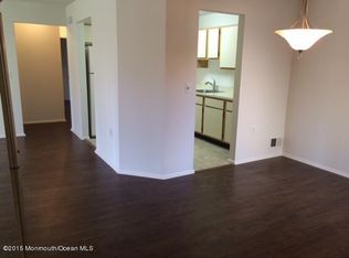 108 Daffodil Dr, Jackson, NJ 08527