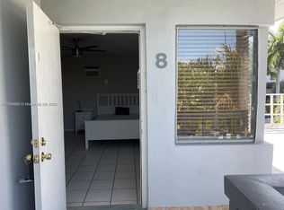 90 Isle Of Venice Dr APT 8, Fort Lauderdale, FL 33301