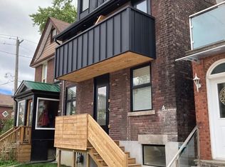 197 Hallam St #1, Toronto, ON M6H 1X6