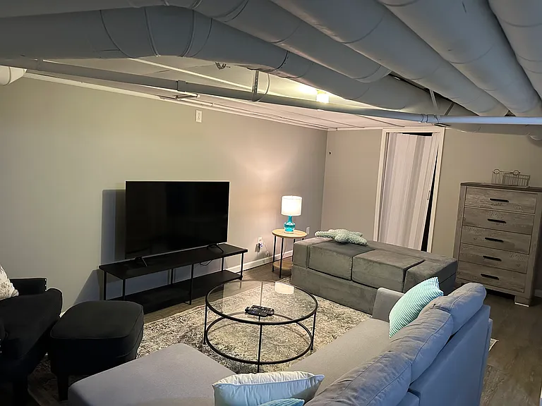 1342 Miner St — Photo 25