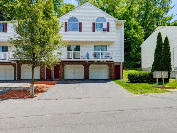 176 Lincoln Street APT 11, Waterbury, CT 06710