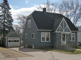 142 N Clinton Ave, Clintonville, WI 54929