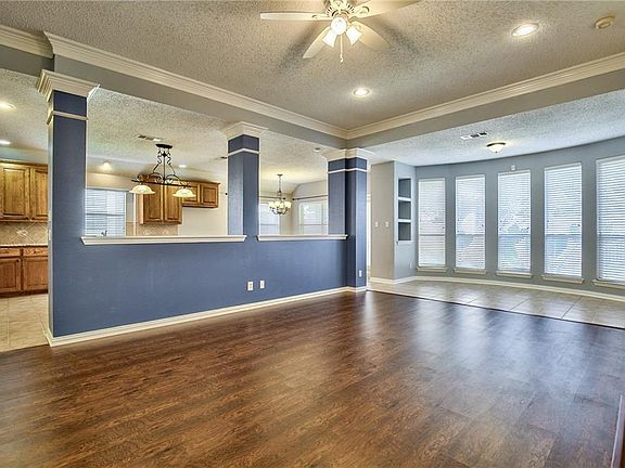 5th image of 2311 Glenmoor Dr
