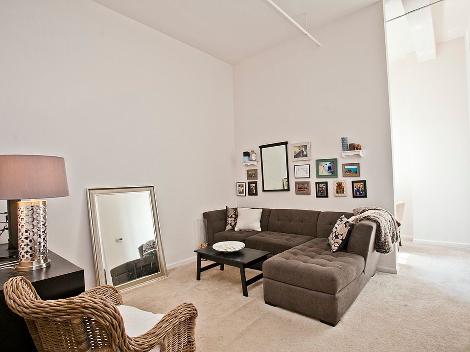 1st image of 4368 Cresson St APT 209