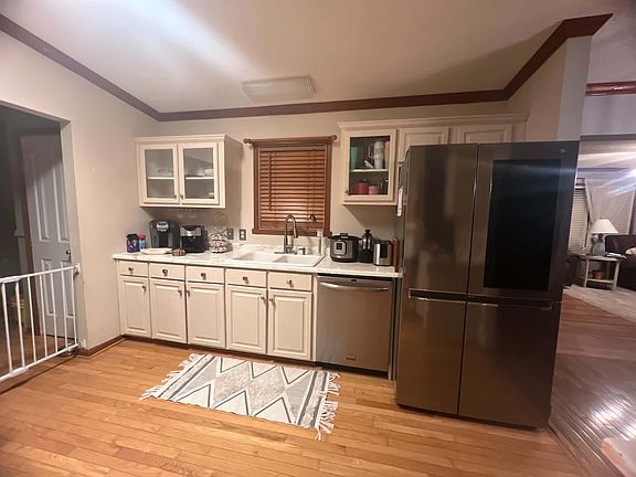 5th image of 1550 Ridgeview Dr