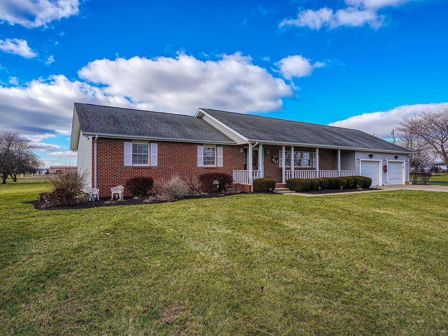 1943 Kingston Pike, Circleville, OH 43113 Zillow