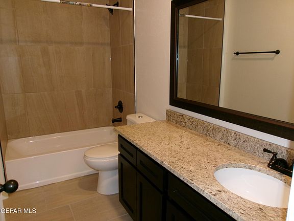 2nd image of 118 Tierra Vista Dr