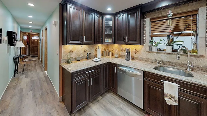 Sold by Signature Premier Properties | media 4