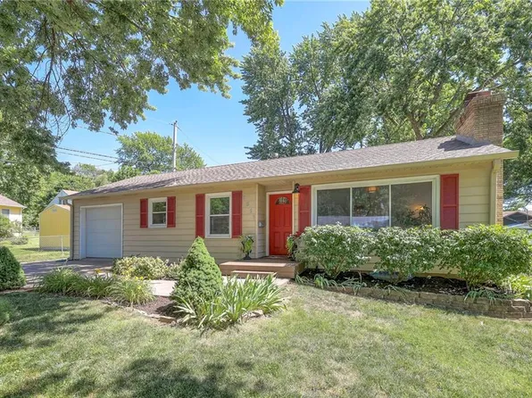 7511 W 66th Ter, Overland Park, KS 66202