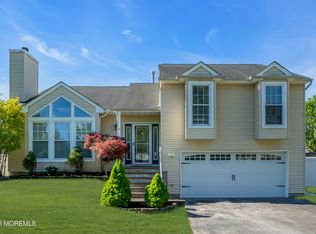 7 Lindner Lane, Howell, NJ 07731