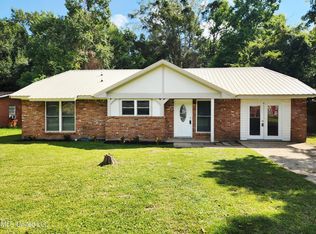 15316 Anderson Dr, Biloxi, MS 39532