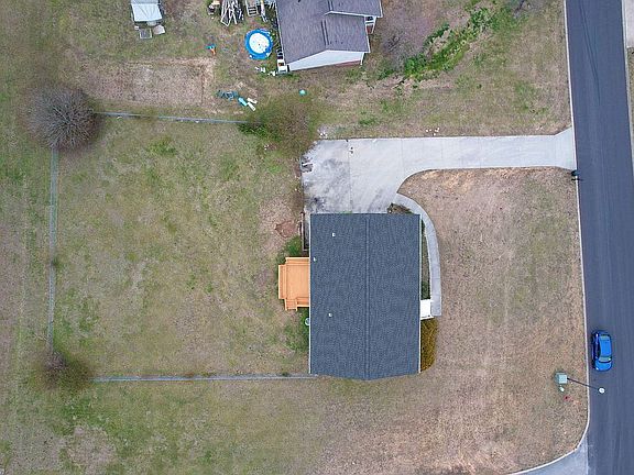 5th image of 154 Farmingdale Pl SE