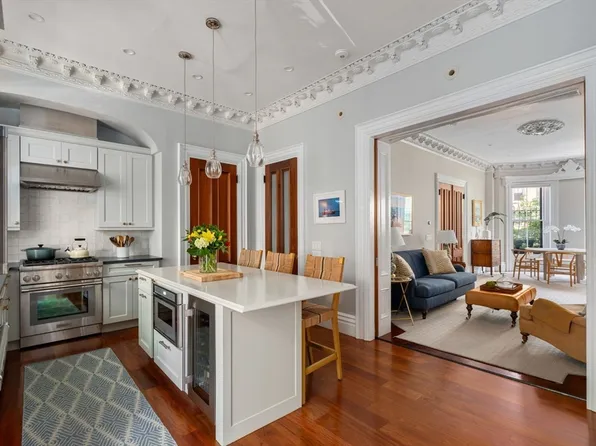 32 Rutland Sq APT 1, Boston, MA 02118