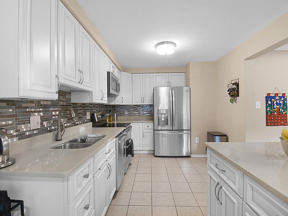 2nd image of 6008 Morgan Ct