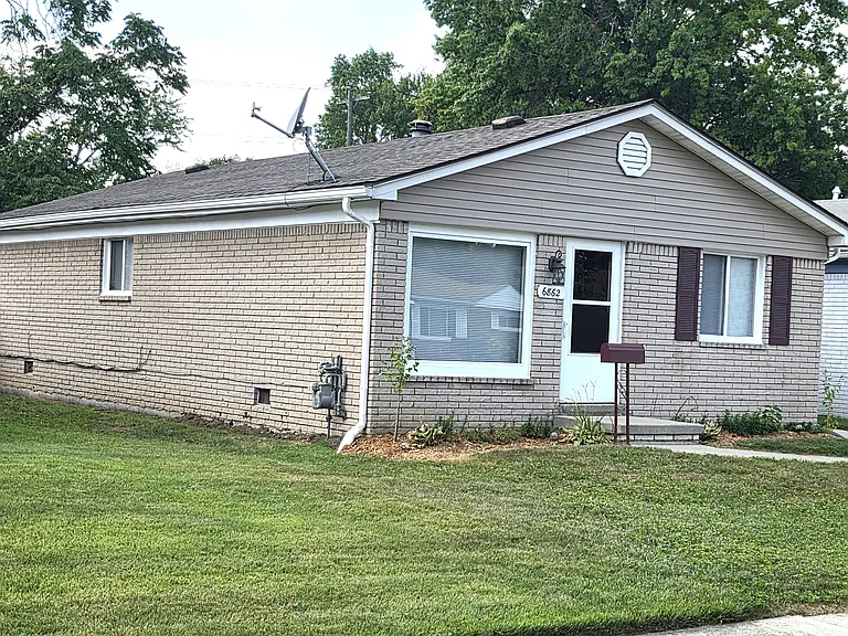 6862 Burr St — Photo 2