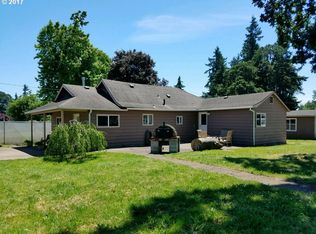 33968 E Columbia Ave, Scappoose, OR 97056
