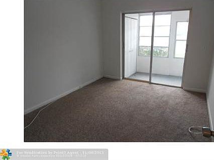 5th image of 581 Durham #U