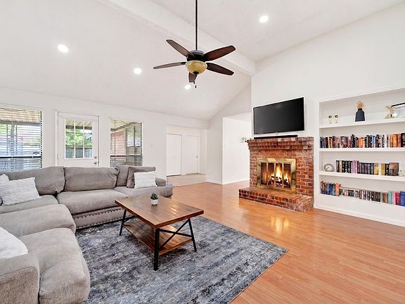 4th image of 705 Whitewing Dr