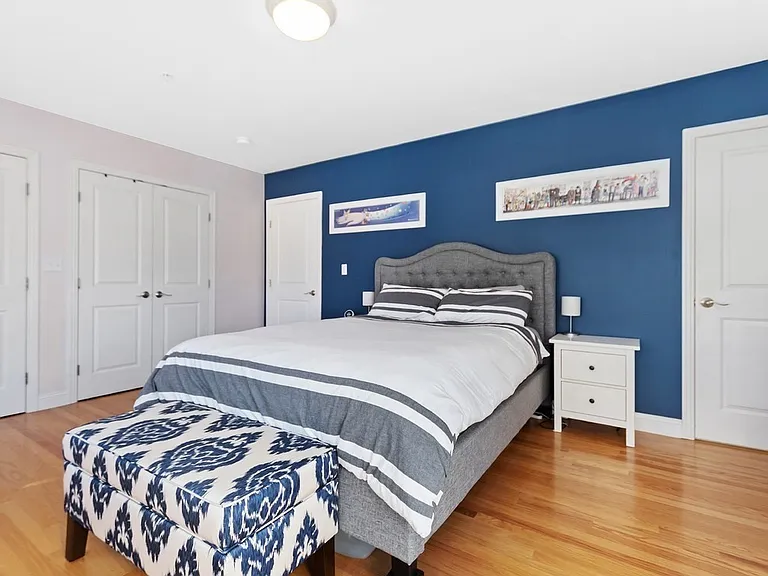 32 Common St #23 — Photo 17