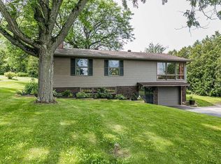 574 Sayles St, Oneida, NY 13421